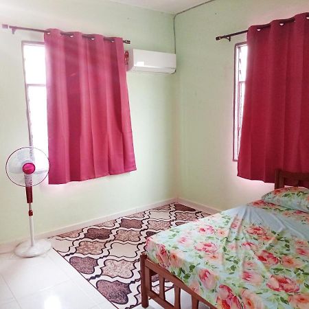 Homestay Wan Z Kuala Terengganu Dış mekan fotoğraf